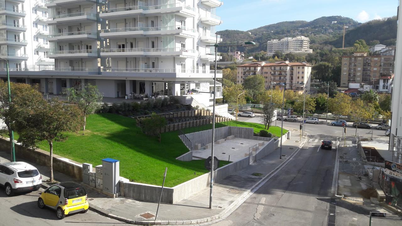 Smart B&B Salerno Eksteriør bilde